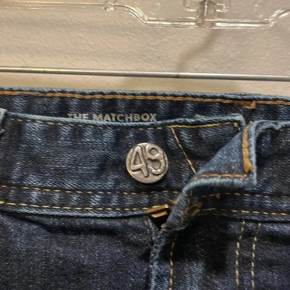 AG The Matchbox slim straight woman’s jeans. - Picture 4 of 13